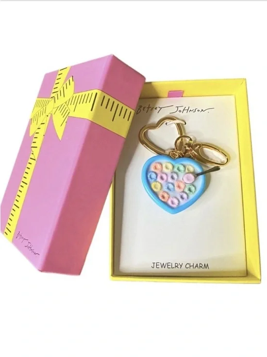 Betsey Johnson Cereal Bowl Heart Keychain and Bag Charm - Picture 2 of 6